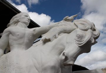 Mount Rushmore Memorial & Crazy Horse Monument