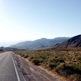 Straße in den Death Valley Nationalpark